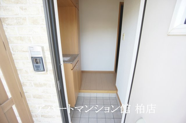 フレスクーラの玄関