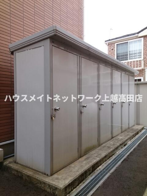 ミニョンアヴェニュールＡの設備|外部物置
