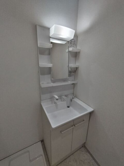 嬉しい独立洗面台つき！