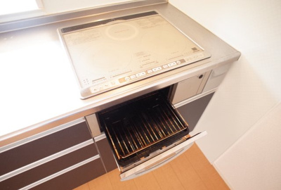 【設備】 | セントラルグレイスC棟 | ３口ＩＨコンロ＆グリル