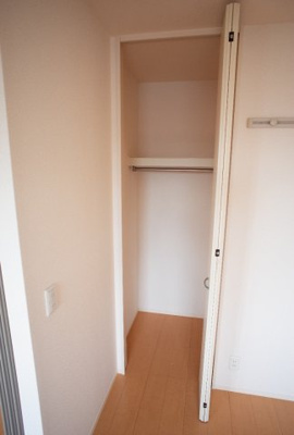 【収納】 | セントラルグレイスC棟 | クローゼット2