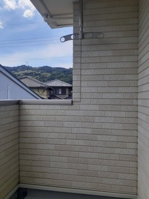 【バルコニー】 | アイリス河原畑 | バルコニー付きです