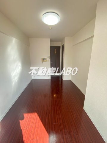 SWISS難波西の洋室