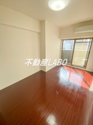 SWISS難波西の内装