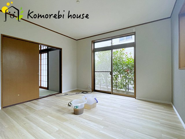 さいたま市西区三橋　中古一戸建ての居間・リビング|10/25　撮影済み