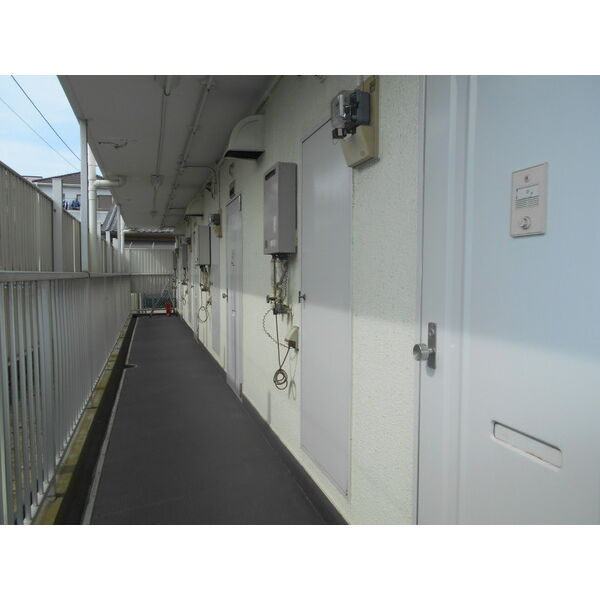 コーポ井村　Ａ棟のロビー