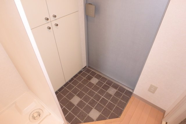 クレールジャルダンの玄関|別部屋参考写真です