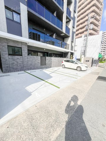 プラージュポインテ六ツ門の駐車場|駐車スペースもあります☆