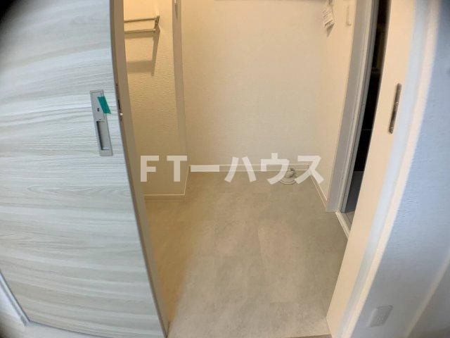 シャーメゾン幕張本郷の玄関