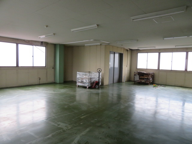川口市東領家５丁目の倉庫の内装