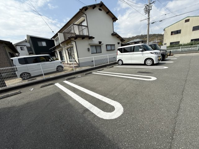 プラシード・Ｓの駐車場