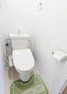 【トイレ】 | ■200万円値下げしました■専属物件■高槻市大塚町2丁目 | ■トイレは2ヶ所あります