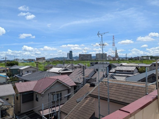【展望】 | ■200万円値下げしました■専属物件■高槻市大塚町2丁目 | ■陽あたり・眺望の良い広々した屋上があります（水都くらわんか花火大会も特等席で見られますよ。）
■両面道路■鉄骨造3階建