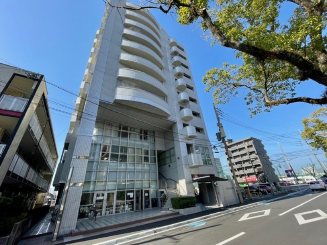 フレックス佐賀駅前の外観|落ち着いた外観となっております。