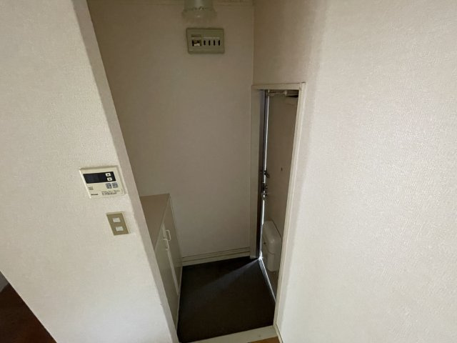 【玄関】 | ビビエンダ甲東