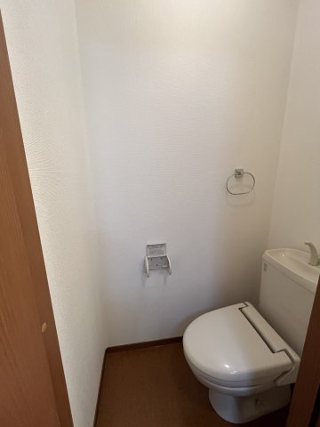 千壽ハイツのトイレ|落ち着いたトイレです