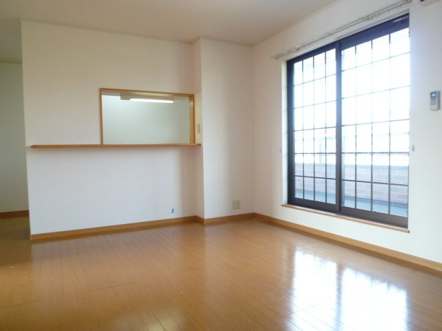 オロールＡの居間・リビング|広いリビング☆