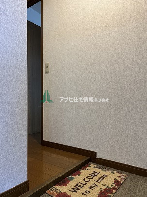 久留米市小森野町のアパートの玄関