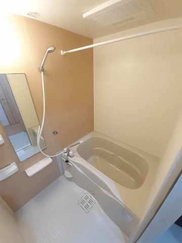 ＯＳＡＮＰＯ上津の浴室|浴室乾燥機付きのお風呂です♪