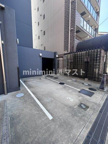 パークアクシス大阪新町の駐車場