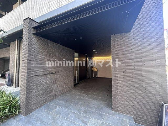 パークアクシス大阪新町のエントランス