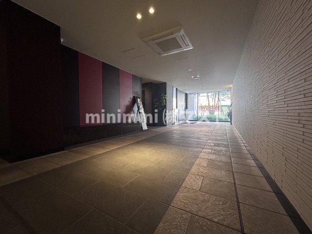 パークアクシス大阪新町のロビー