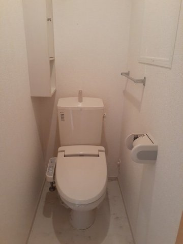 Ｃｏｔｔｉ南薫のトイレ|嬉しい温水洗浄便座付き♪