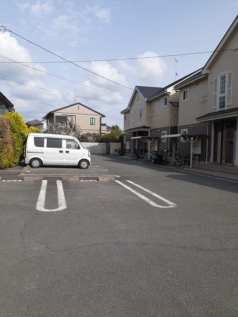キングスコ－トＡの駐車場|駐車スペースもあります☆