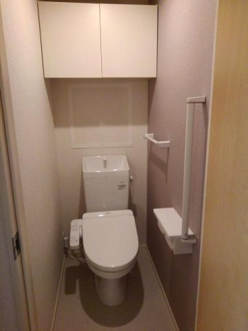 サウスウィンドⅡのトイレ|嬉しい温水洗浄便座付きです♪