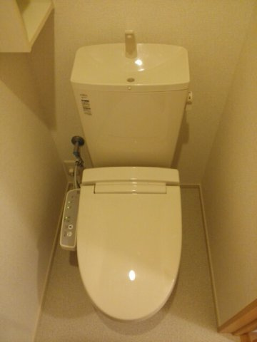 久留米市田主丸町森部のアパートのトイレ