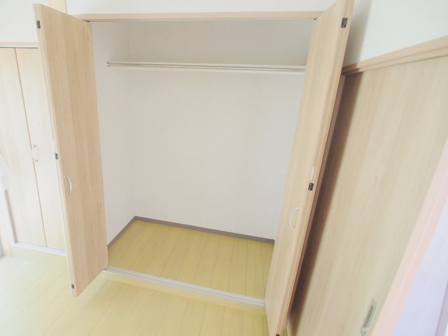 船越6丁目借家の収納