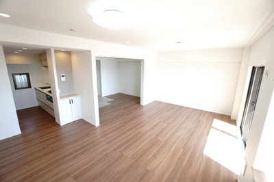 【居間・リビング】 | 【上質リノベ】井口台パークヒルズ壱番館