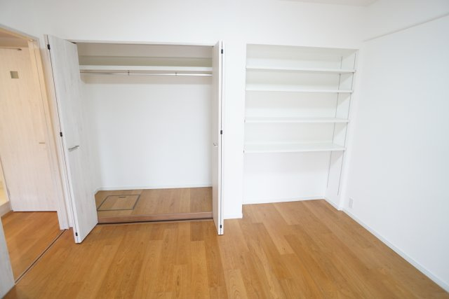 ラ・ビスタ宝塚ウエストウイング３番館の収納