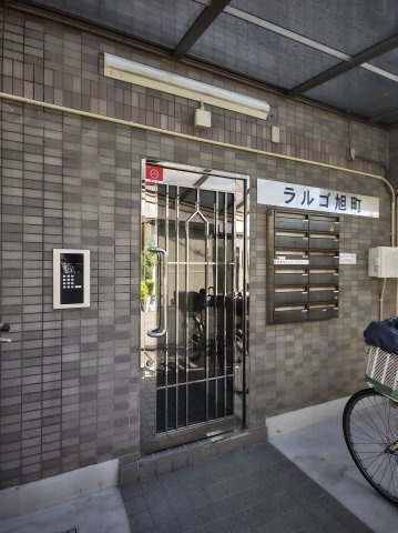 ラルゴ旭町のロビー