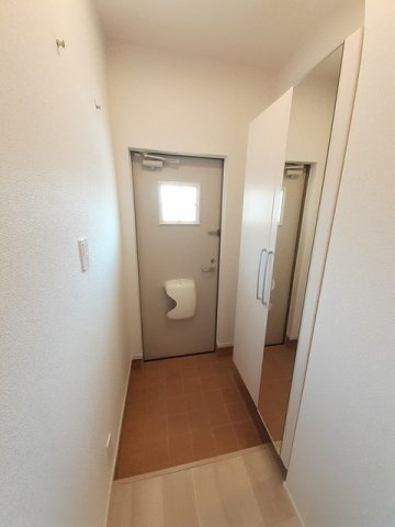 シャテーニュの玄関|シューズボックス付きの玄関です★