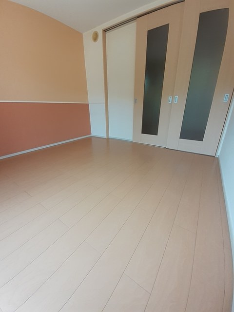 ヒッコリー　リッジ弐番館の居間・リビング|明るい室内です☆