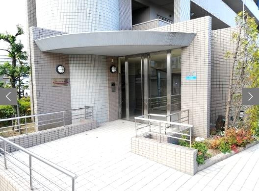 アーバン西取石のエントランス