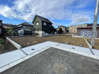 あきる野市五日市　売地　NO,5／全5区画の前面道路含む現地写真