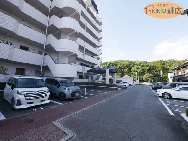 【駐車場】 | エメラルドマンション西今宿　1階