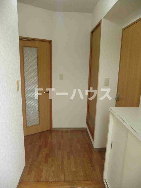 コンフォール実花の玄関|シューズボックスあり