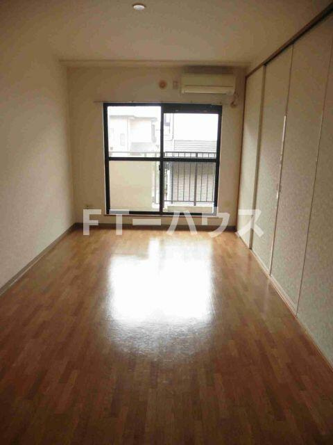 コンフォール実花の居間・リビング|ＬＤＫ１５．５帖