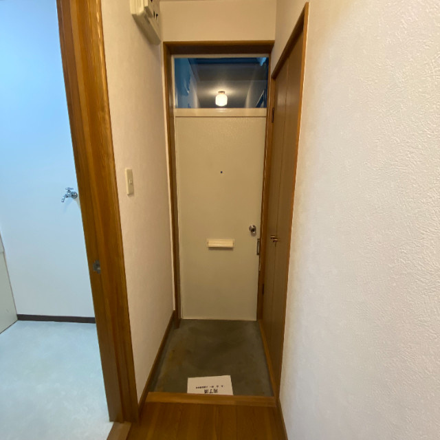 メゾン・デ・ルフレの玄関