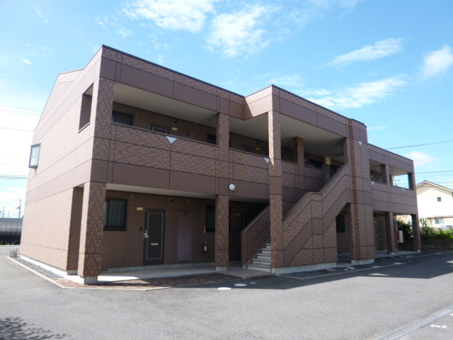 倉敷市福田町福田のアパートの外観