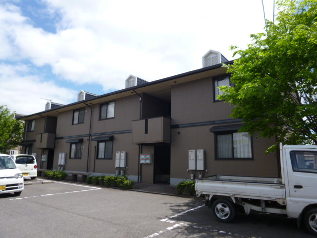 倉敷市中畝４丁目のアパートの外観