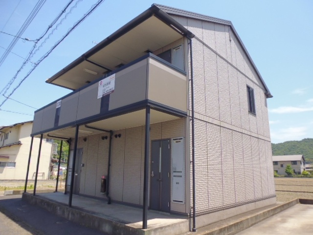 倉敷市福田町古新田のアパートの外観