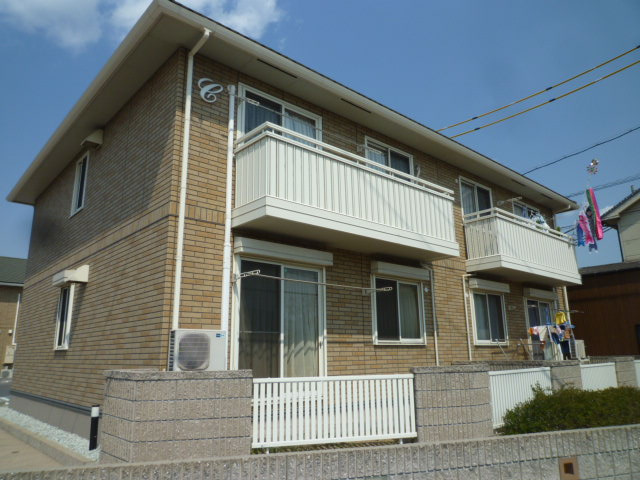 倉敷市福田町古新田のアパートの外観