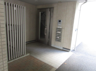 【エントランス】