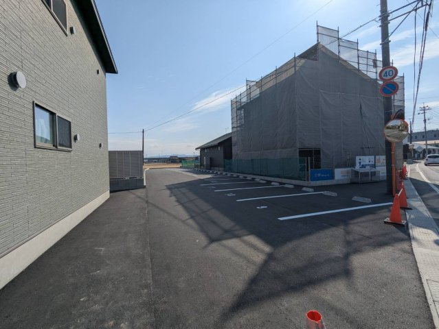 Trianon　Ⅰの駐車場