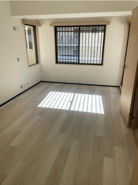 サンシティ桂坂ロイヤル壱番館|北欧風な印象で自然の温かみを感じられる空間です♪