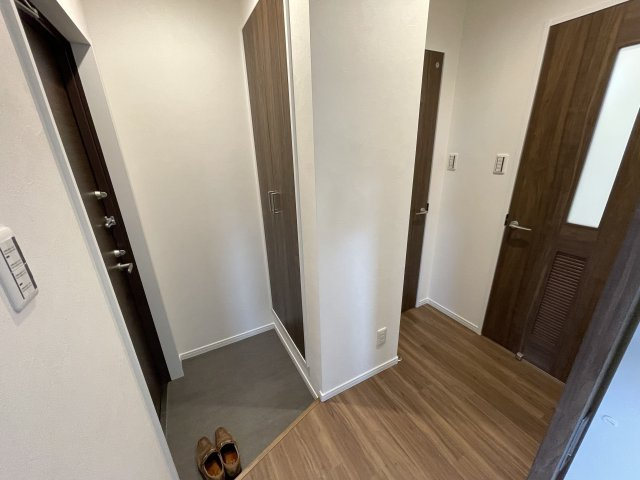 【玄関】